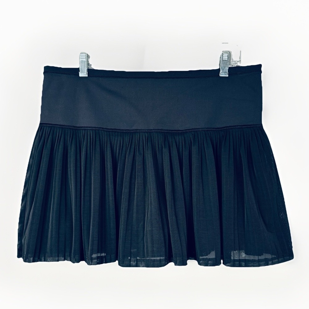 Athleta A Game Built In Pleated Mesh Skort Womens LG Black 13.5" Tennis Workout - Picture 2 of 8